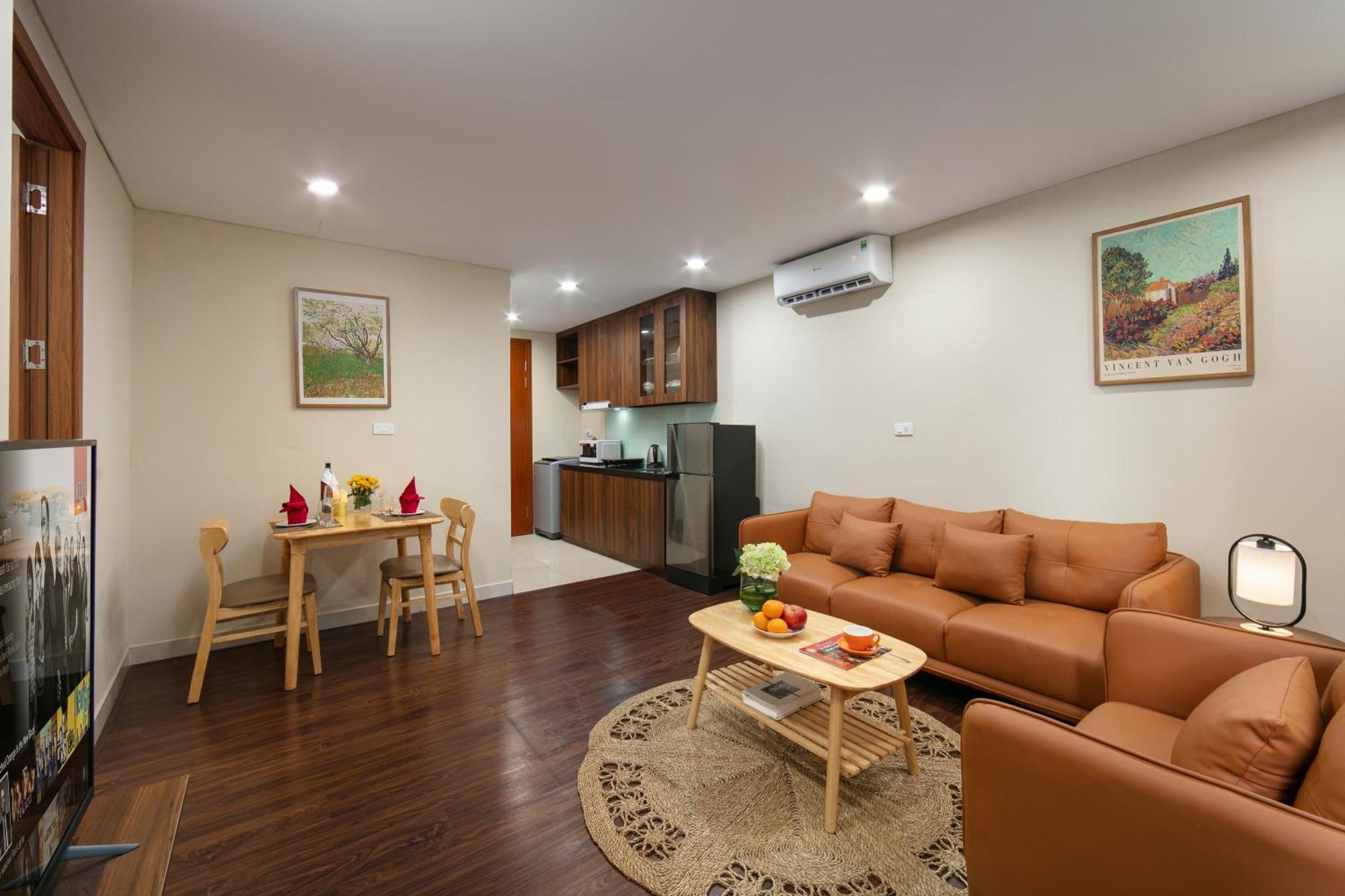 Hb Serviced Apartment - Lac Long Quan 하노이 외부 사진